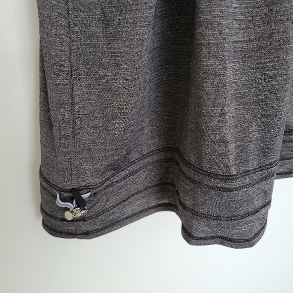 Lululemon tank size 6 - Picture 4 of 4